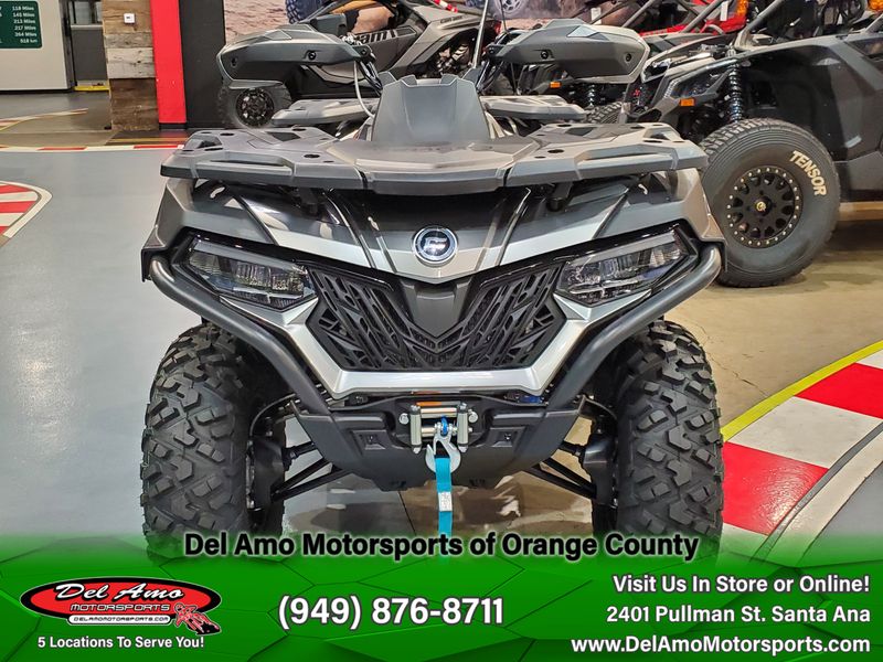 2024 CFMOTO CF600AU-3SA  in a VELOCITY GREY exterior color. Del Amo Motorsports of Orange County (949) 416-2102 delamomotorsports.com 