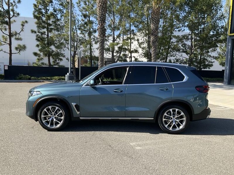 2025 BMW X5 sDrive40iImage 8