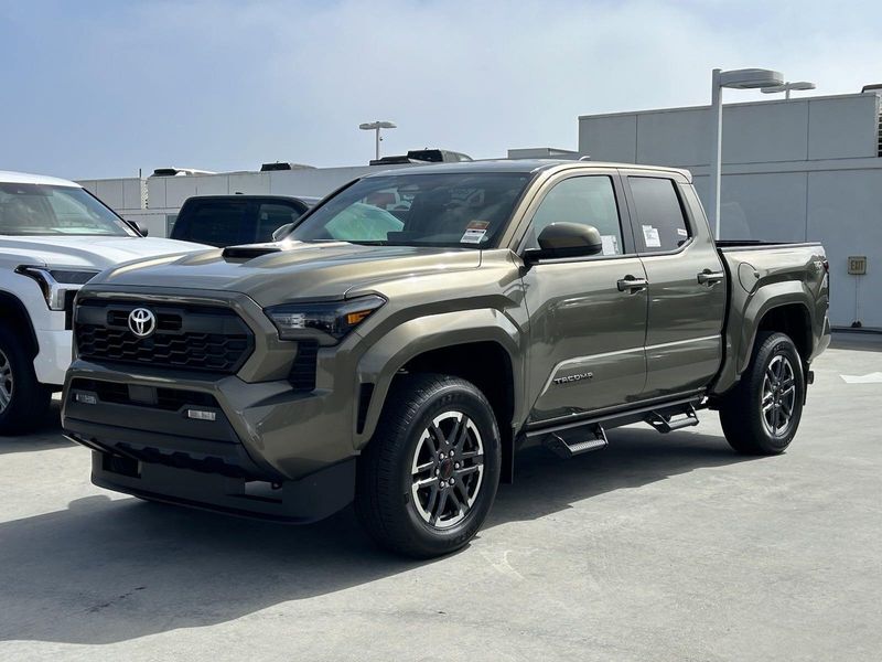 2024 Toyota Tacoma TRD SportImage 6