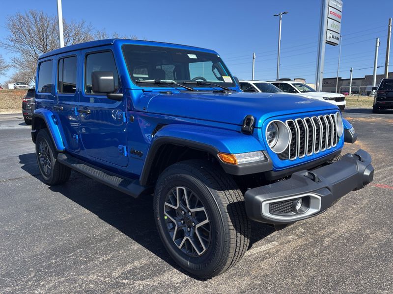 New 2026 Jeep Wrangler 4-door SaharaImage 3