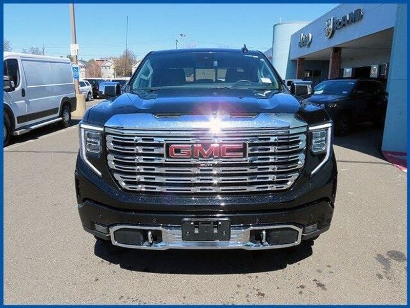 2023 GMC Sierra 1500 DenaliImage 3