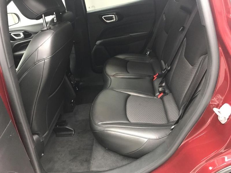 Used 2022 Jeep Compass AltitudeImage 14