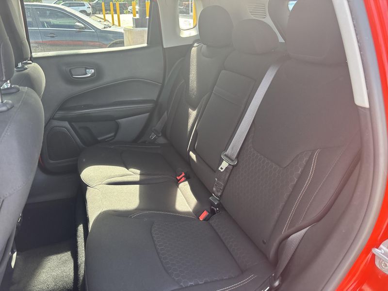 Used 2017 Jeep New Compass SportImage 30