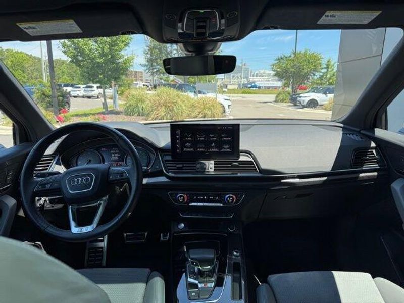 2022 Audi SQ5 Premium