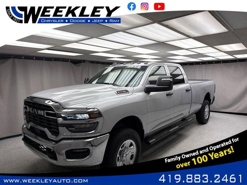 New 2026 RAM 2500 Tradesman Crew Cab 4x4 8