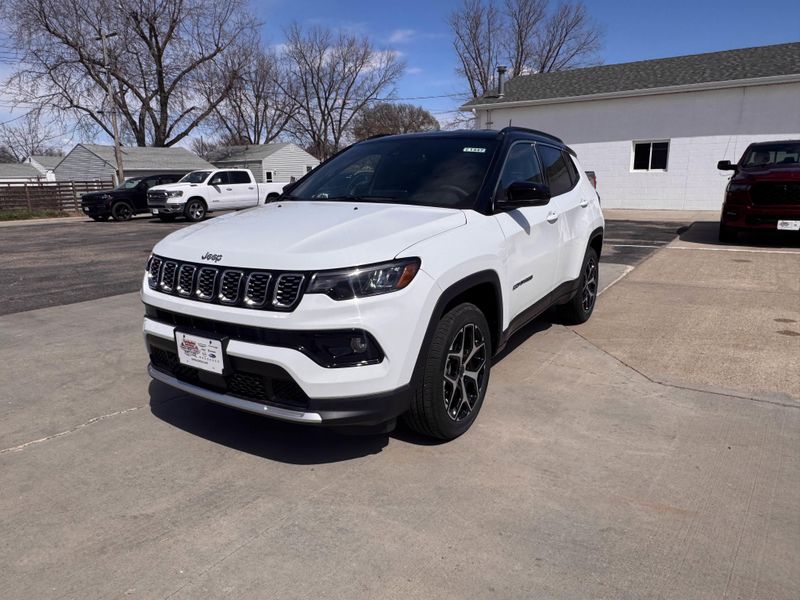 2025 Jeep Compass LimitedImage 4