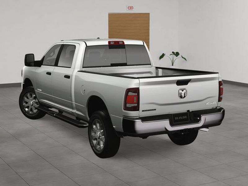 New 2023 RAM 2500 Big Horn Crew Cab 4x4 6