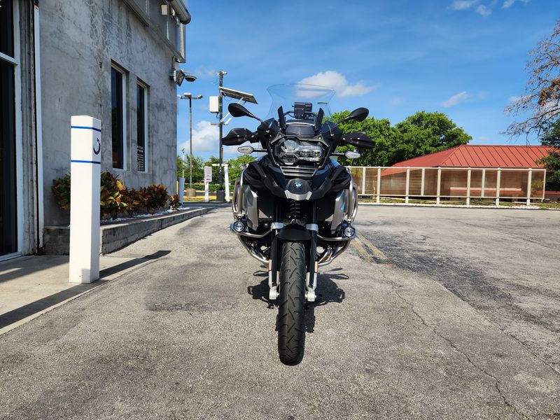 2021 BMW R 1250 GS Adventure Image 2