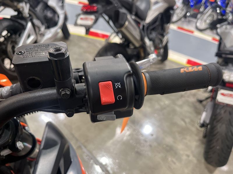 Used 2021 KTM 690 SMC R Image 23