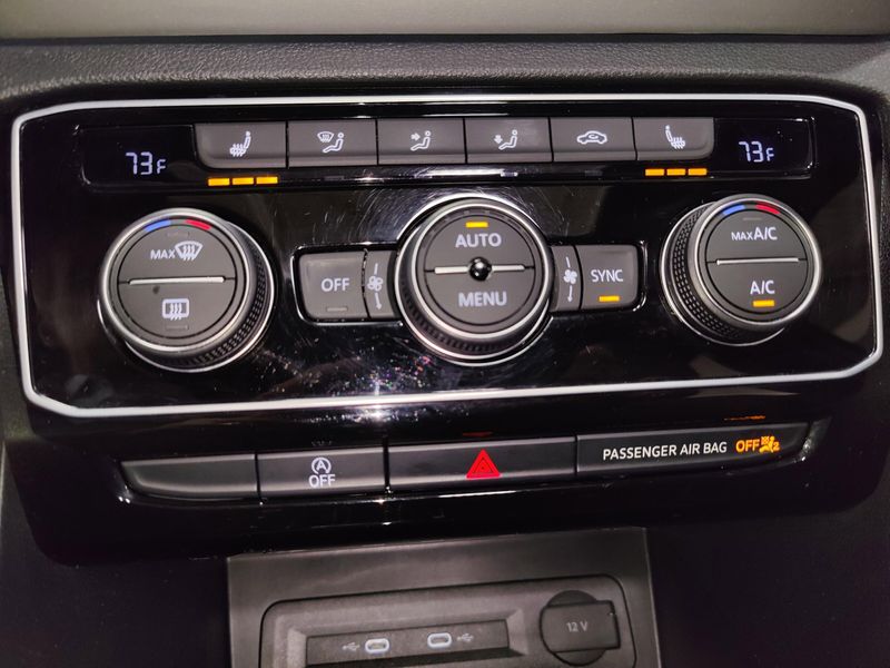 Used 2023 Volkswagen Atlas Cross Sport V6 SEL AWD w/Sunroof/NavImage 23