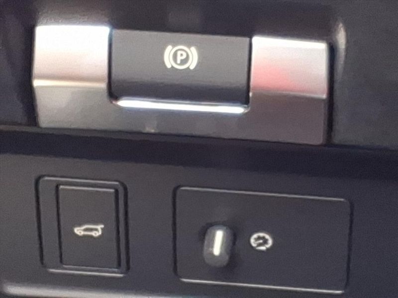 Used 2023 Land Rover Range Rover Evoque SEImage 25