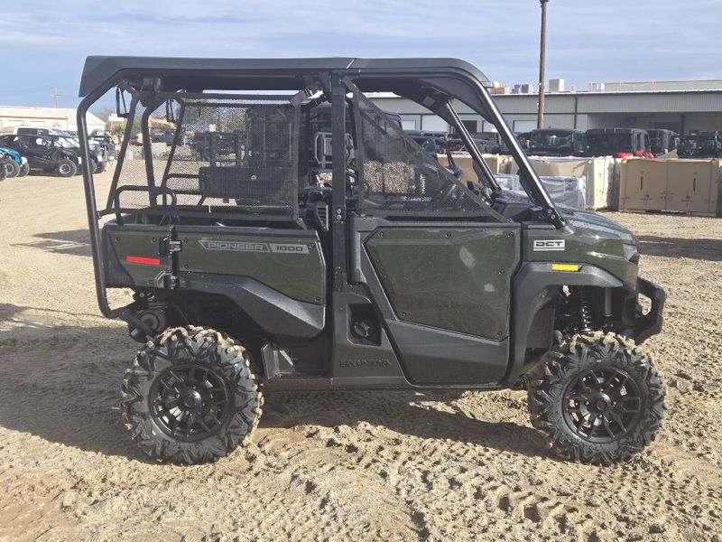 New 2026 Honda PIONEER 10005 DELUXE Image 5