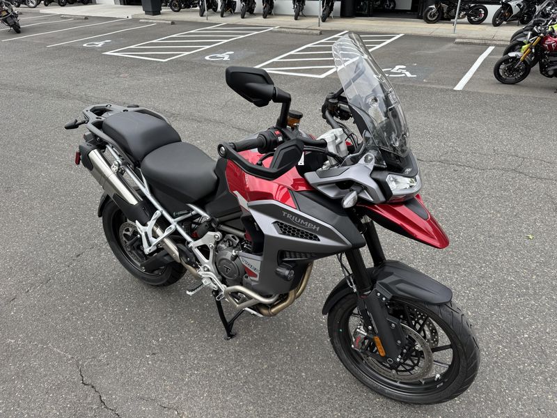 2024 Triumph Tiger 1200 GT Explorer - CARNIVAL RED