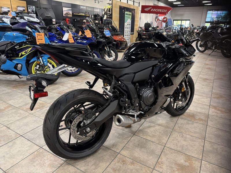 New 2026 Yamaha YZF-R7 Image 17