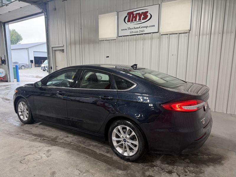 Used 2020 Ford Fusion SEImage 13