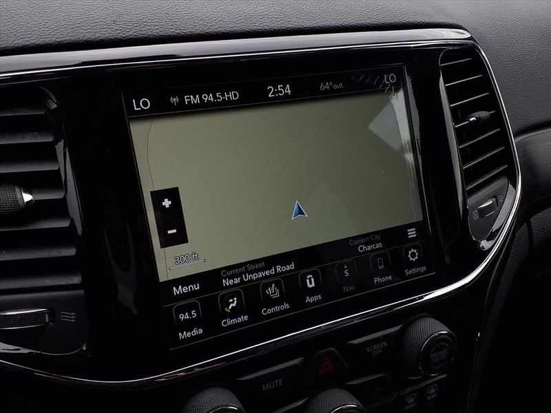 Used 2021 Jeep Grand Cherokee Laredo XImage 20