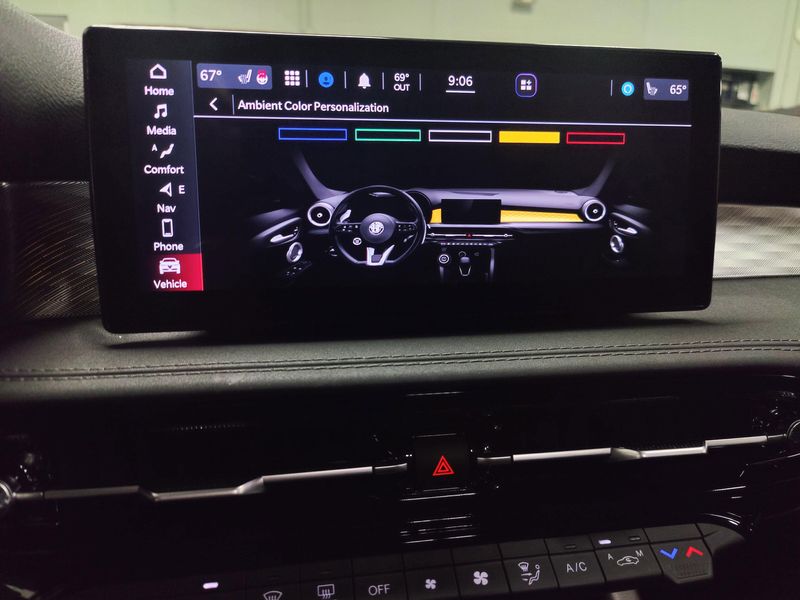 Used 2024 Alfa Romeo Tonale Ti eAWD Premium w/SunroofImage 24