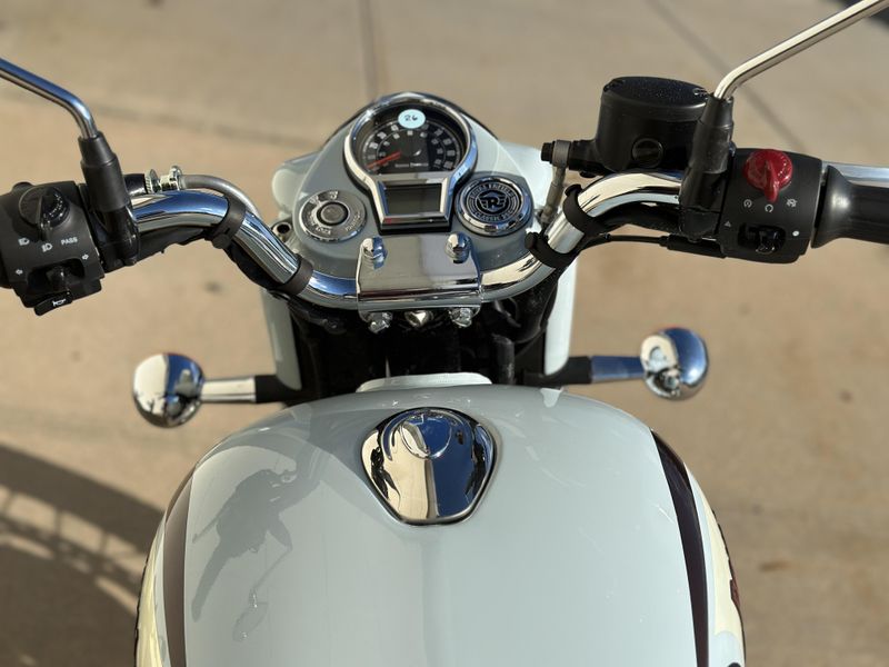 2024 Royal Enfield CLASSIC 350Image 8