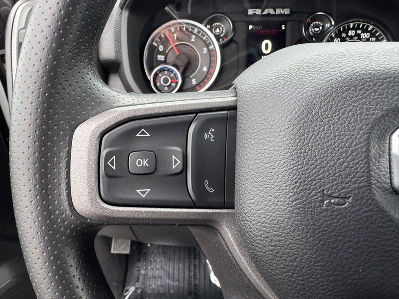 2024 RAM 5500 Chassis Cab TradesmanImage 17
