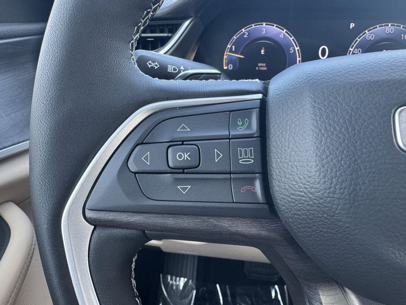 New 2025 Jeep Grand Cherokee LimitedImage 15