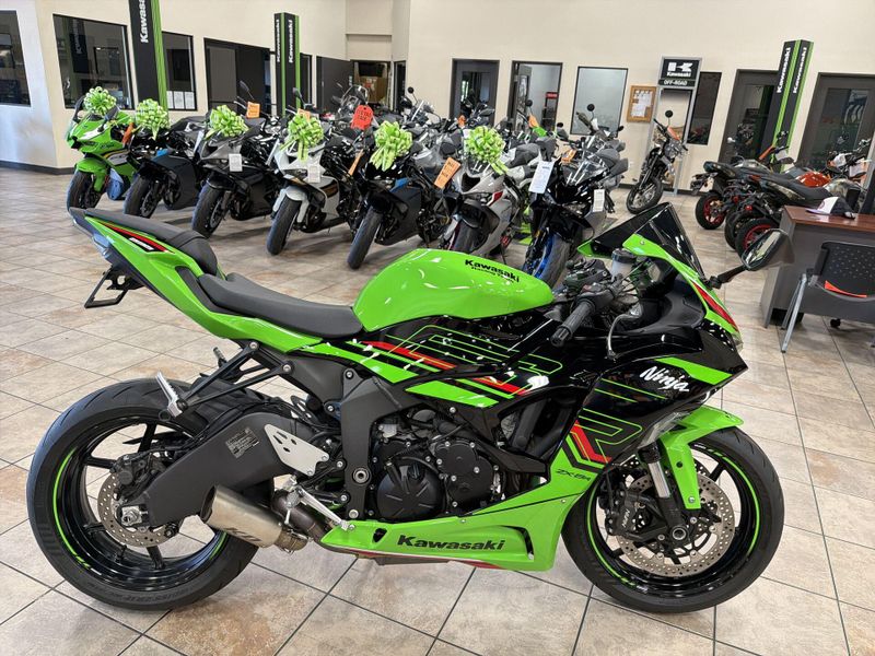 Used 2024 Kawasaki NINJA ZX-6R KRT EDITION ABS Image 10