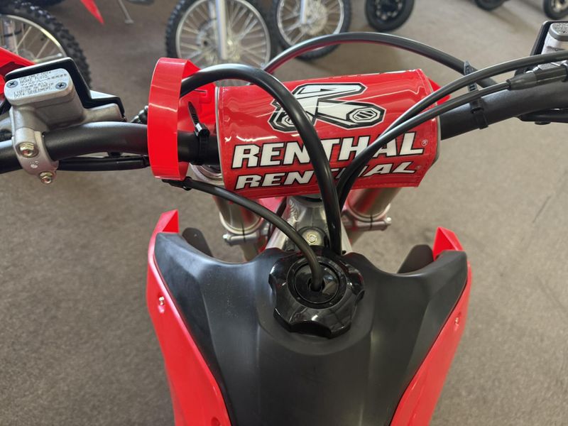 New 2025 Honda CRF450RX Image 13