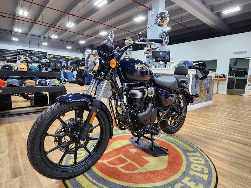 New 2024 Royal Enfield METEOR 350 Image 4