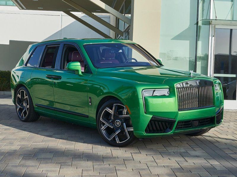New 2026 Rolls-Royce Cullinan Black BadgeImage 5