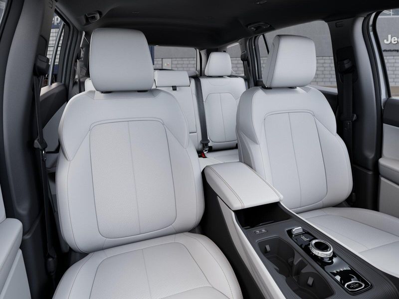 New 2026 Jeep Cherokee Limited 4x4Image 9