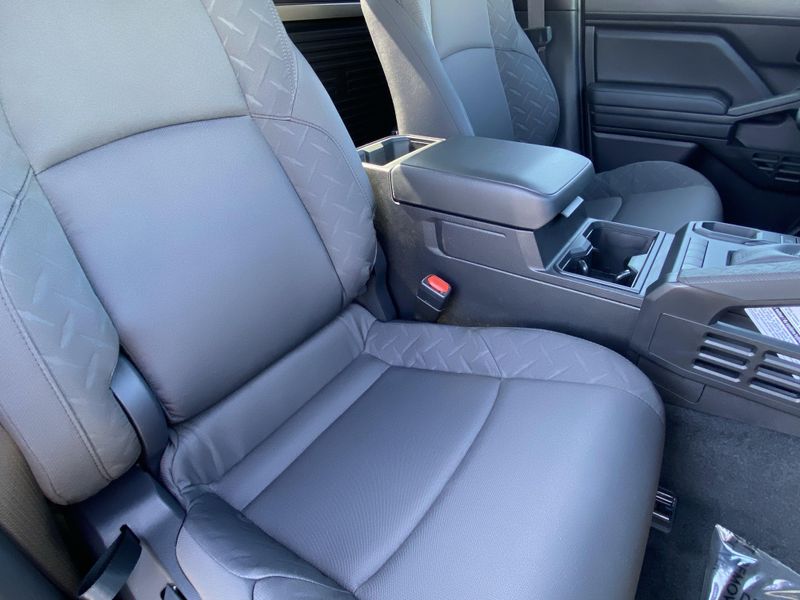 2025 Toyota Tacoma SRImage 11