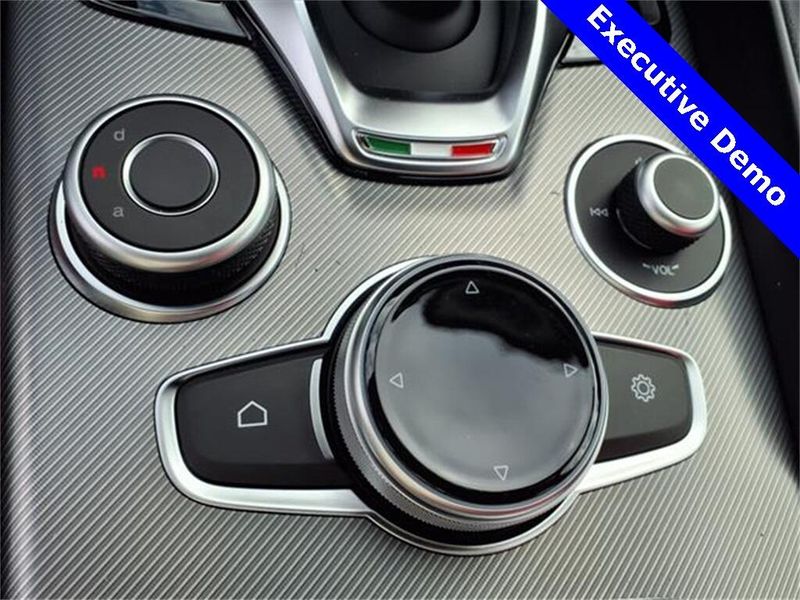 New 2025 Alfa Romeo Giulia RwdImage 23