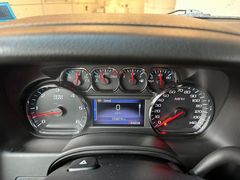 2015 Chevrolet Suburban 1500 LTImage 31
