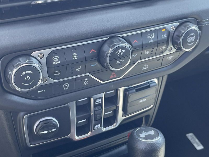 New 2026 Jeep Wrangler 4-door Sahara