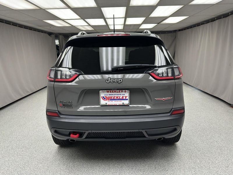 Used 2022 Jeep Cherokee TrailhawkImage 3