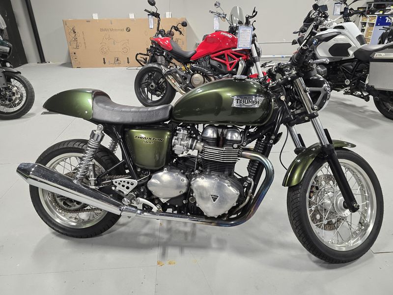 2014 Triumph Thruxton 900 Image 1
