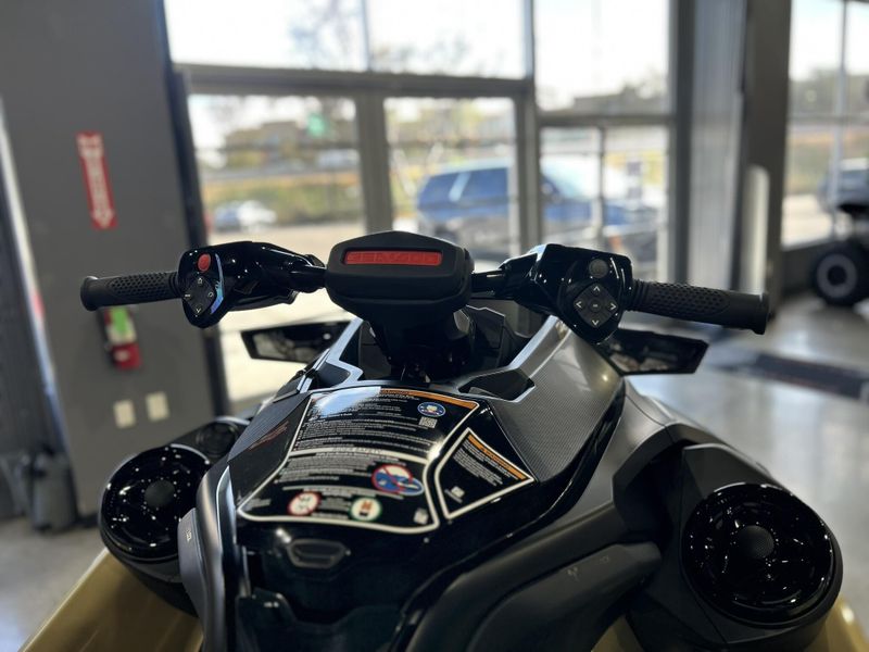 New 2025 Sea-Doo RXT-X 325 (SOUND SYSTEM) Image 13