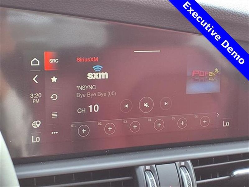 New 2025 Alfa Romeo Giulia RwdImage 25