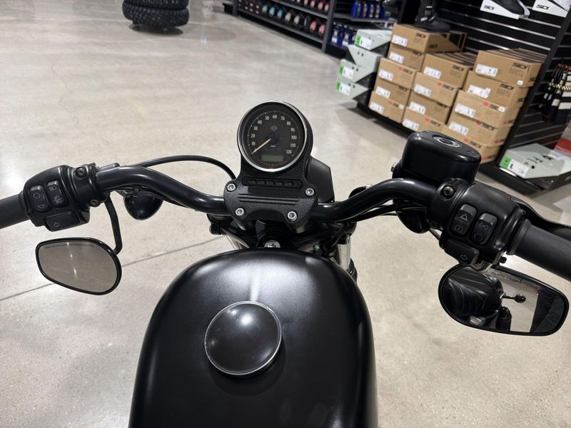 Used 2020 Harley-Davidson SPORTSTER IRON 883 Image 23