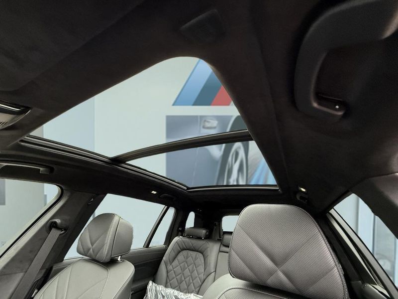 2026 BMW X7 xDrive40iImage 21