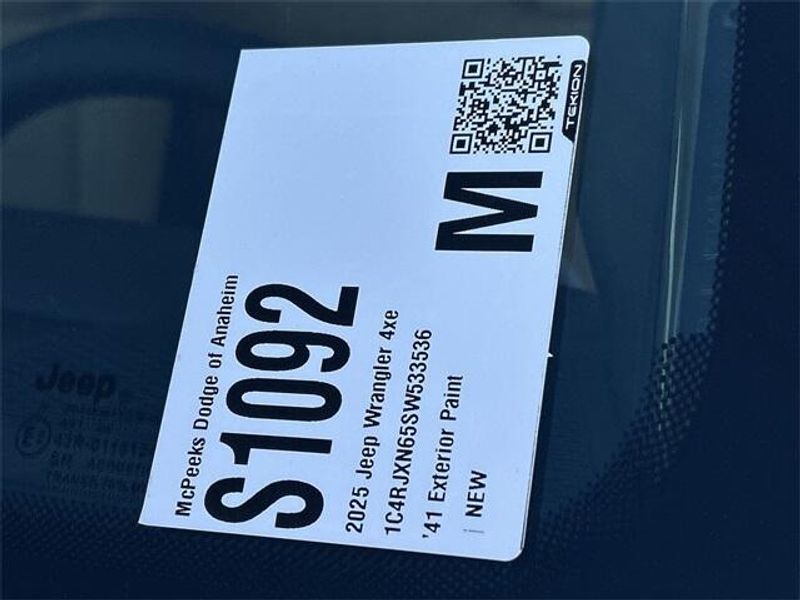 2025 Jeep Wrangler 4-door Willys 