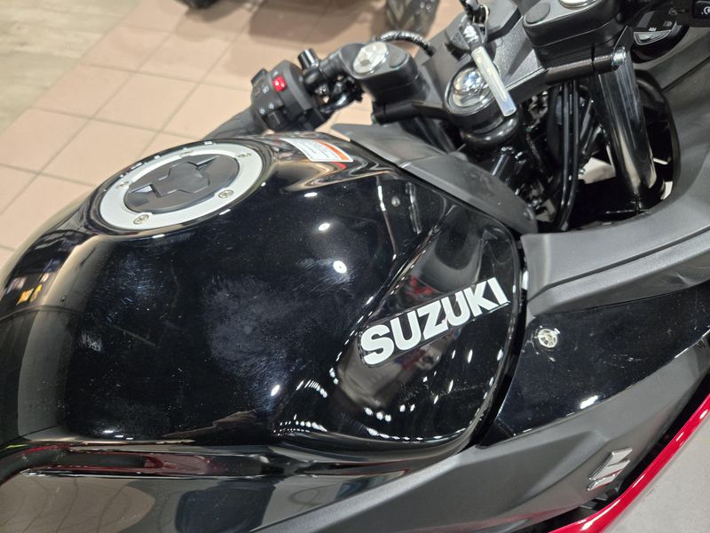 NEW 2025 SUZUKI GSX 250R ABS Image 11