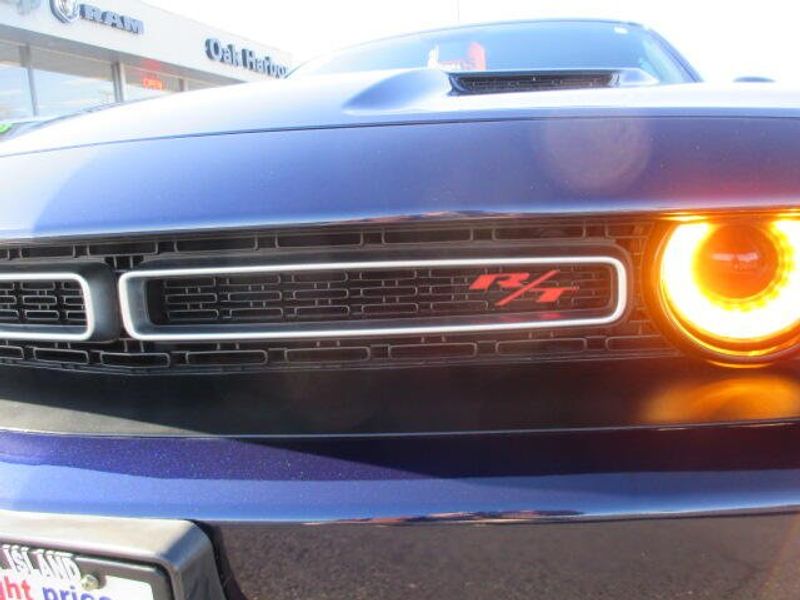 2015 Dodge Challenger R/T PlusImage 4