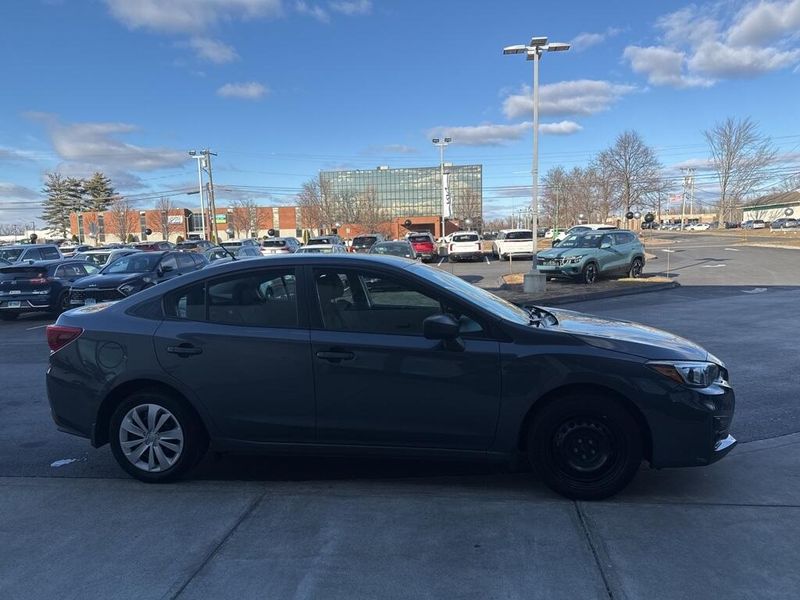 2019 Subaru Impreza 2.0iImage 3