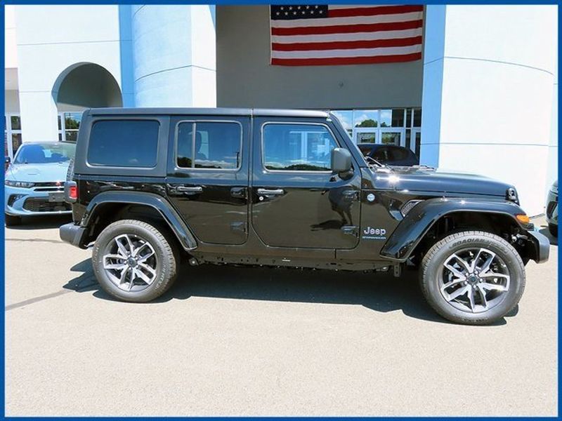 2024 Jeep Wrangler 4xE Sport S 4xeImage 2