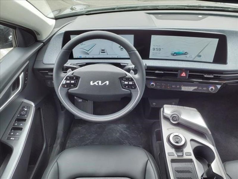 2024 Kia EV6 LightImage 8