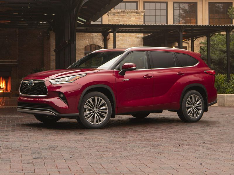 2022 Toyota Highlander Hybrid XLEImage 1