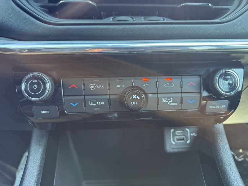 Used 2022 Jeep Compass High AltitudeImage 21