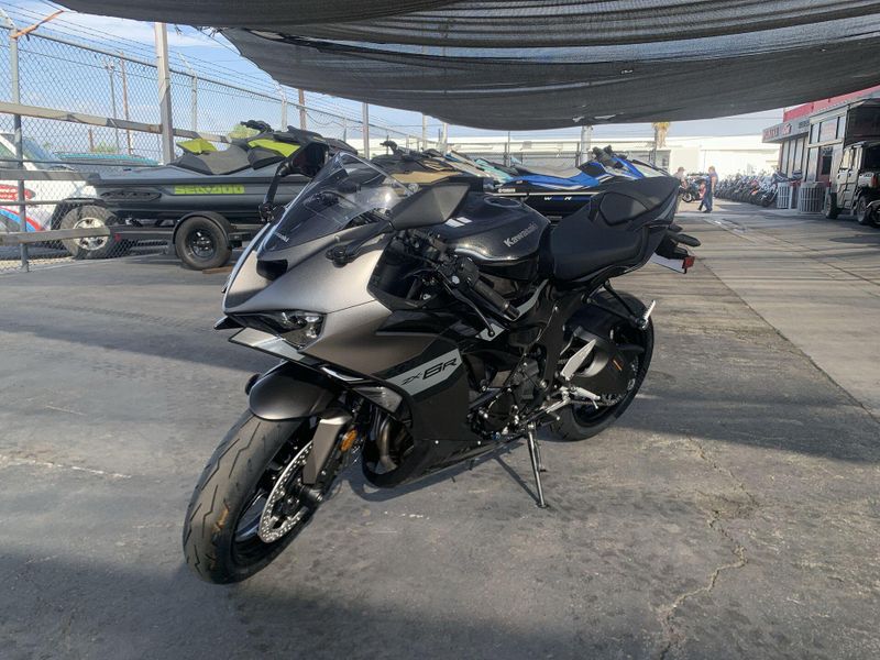 New 2026 Kawasaki NINJA ZX-6R ABS Image 15