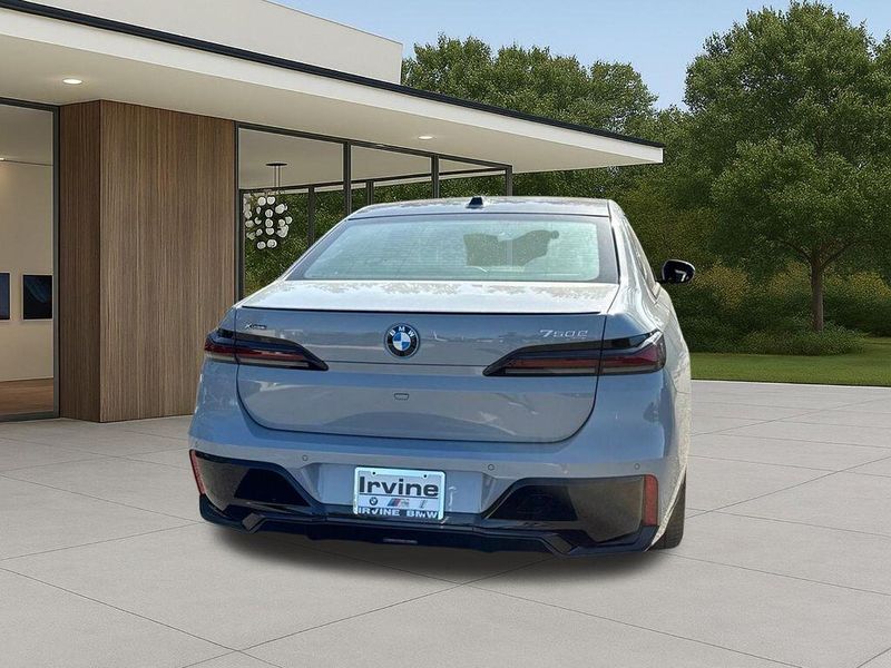 New 2026 BMW 7 Series 750e xDriveImage 9