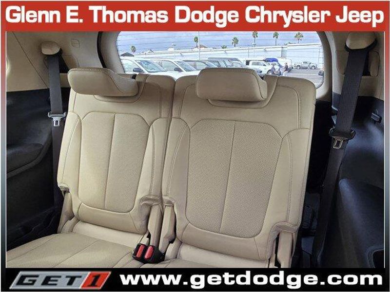 2022 Jeep Grand Cherokee Limited photo 22